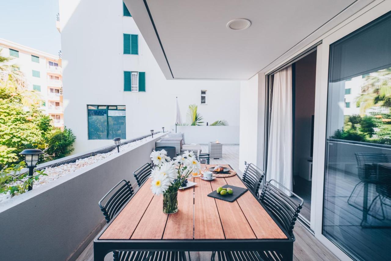 Elephant 2Br Apartment With Terrace, Side Sea View And Pool Access Funchal  Exterior photo