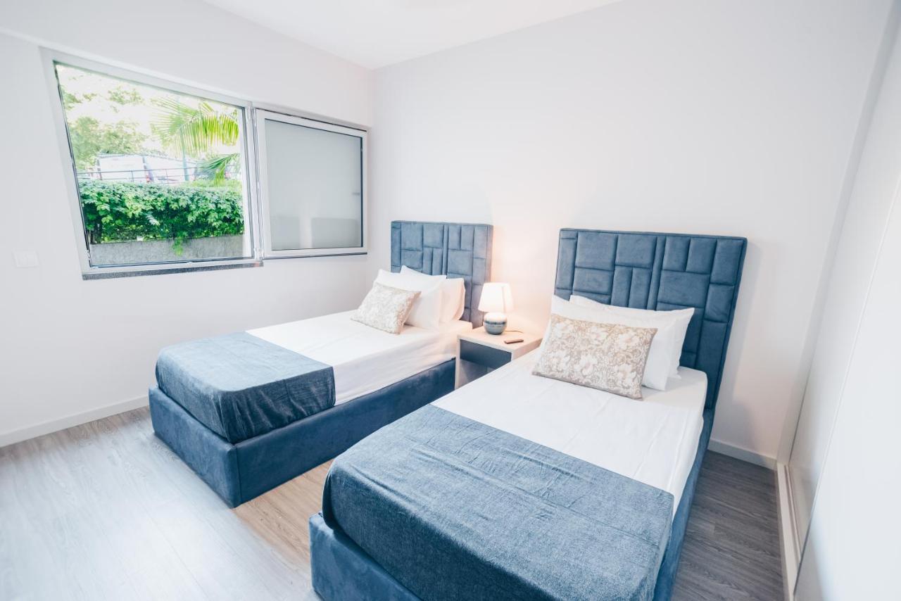 Elephant 2Br Apartment With Terrace, Side Sea View And Pool Access Funchal  Exterior photo